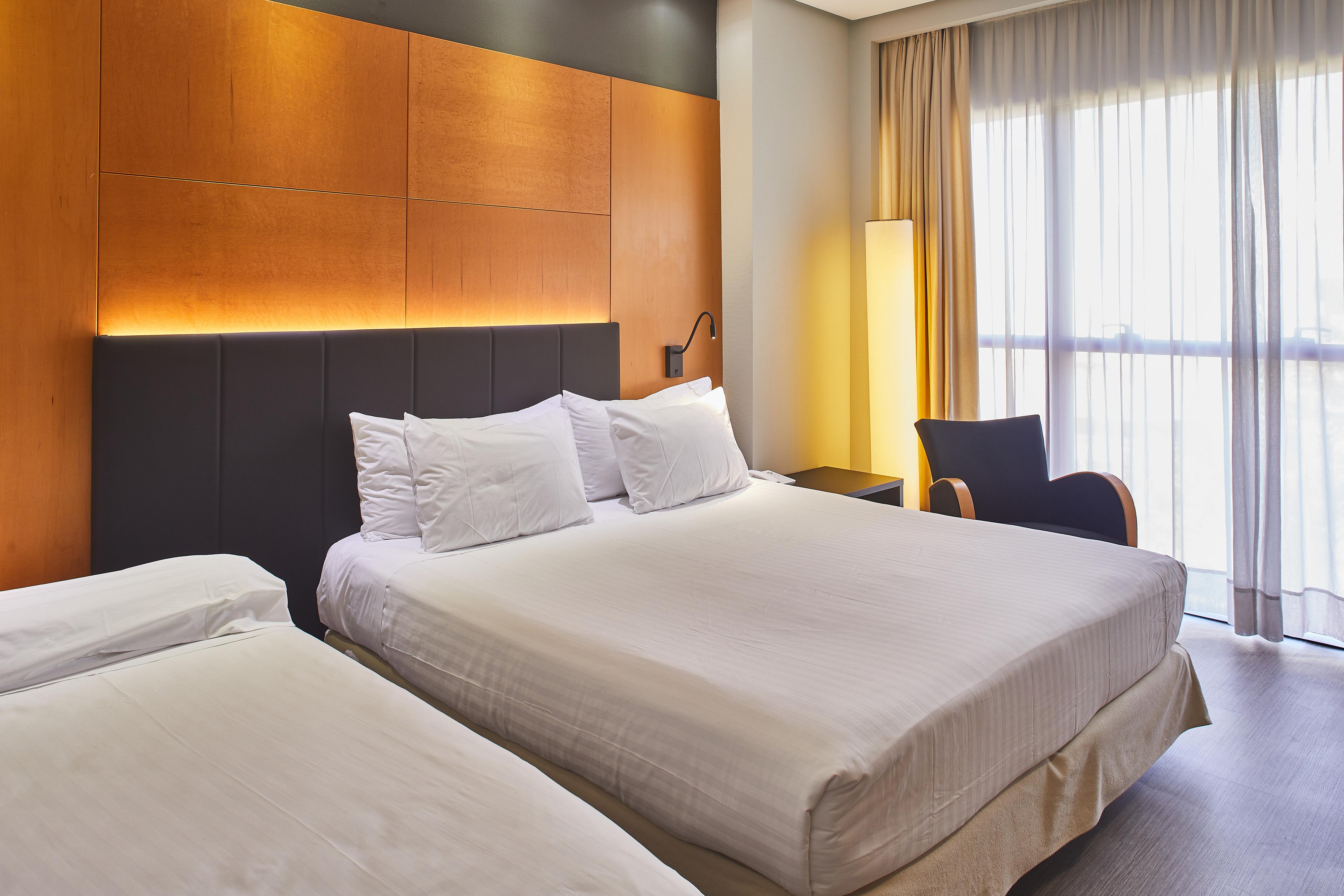 Silken Puerta Madrid Hotell Exteriör bild