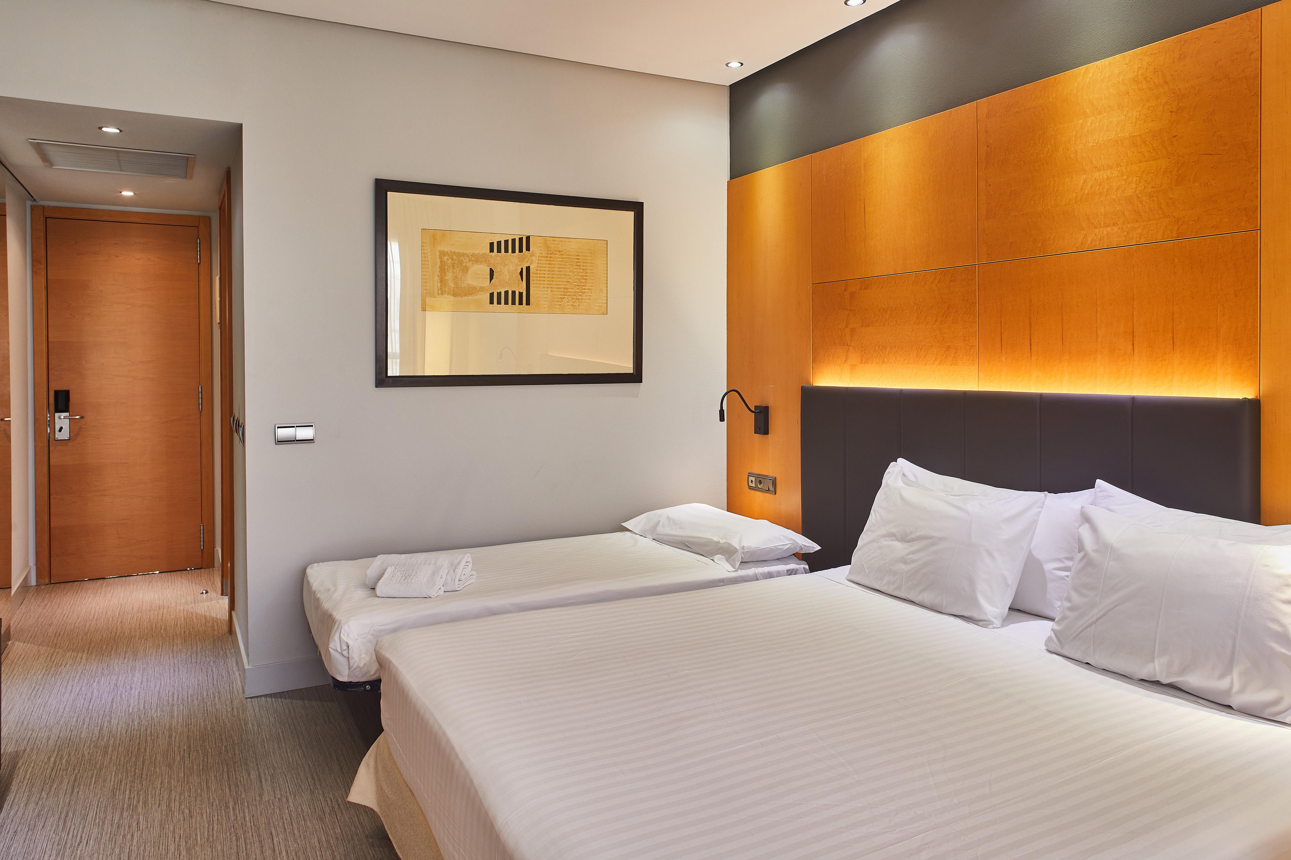 Silken Puerta Madrid Hotell Exteriör bild