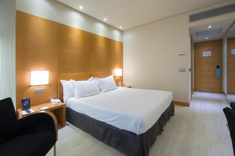 Silken Puerta Madrid Hotell Rum bild
